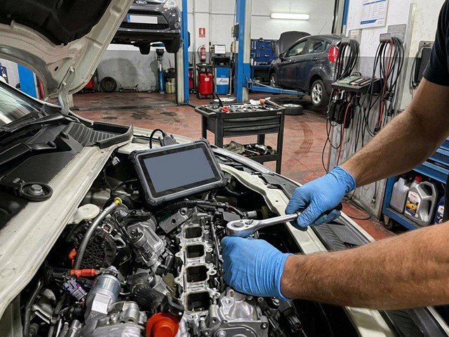 Reparaciones mecánicas multimarca en Sada